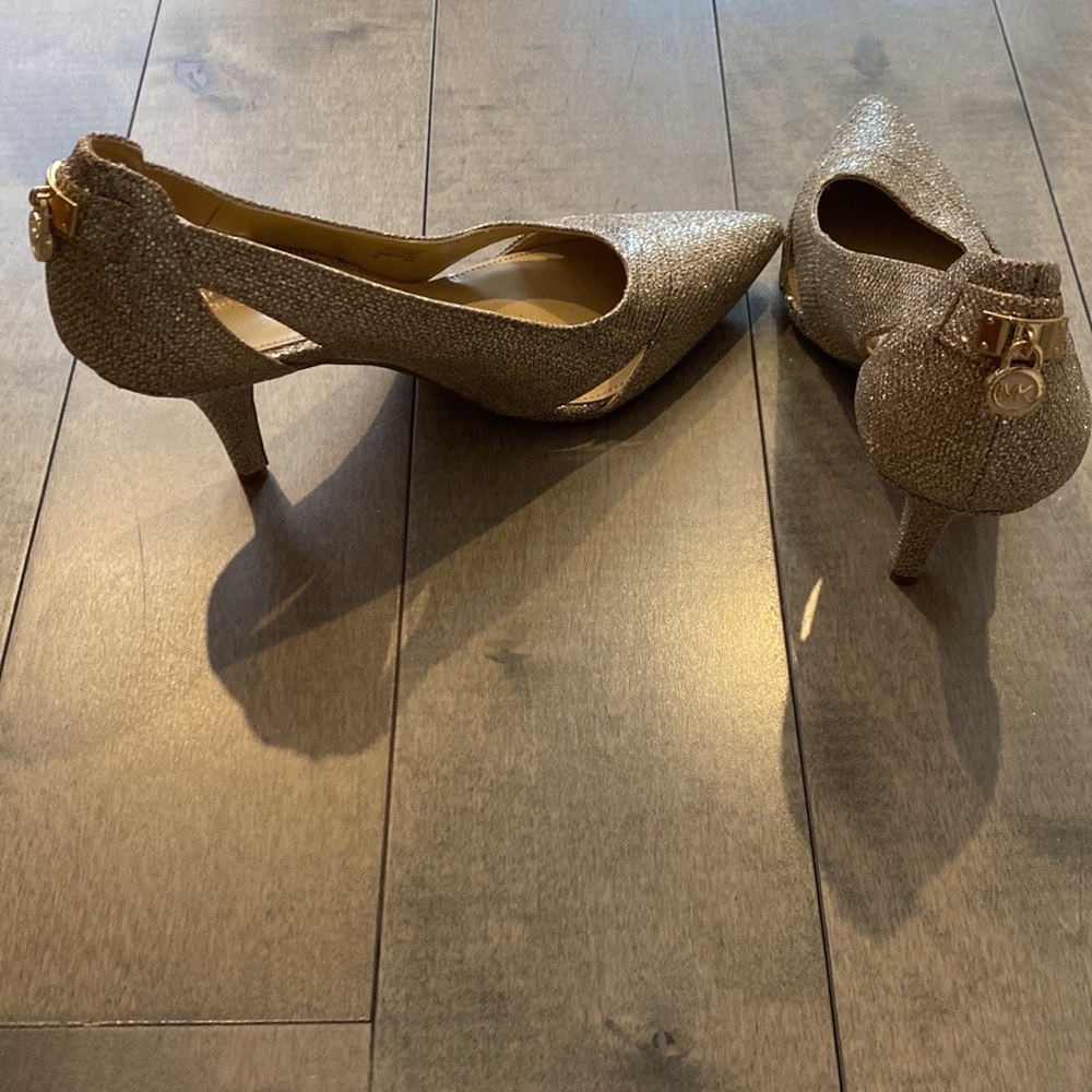 Brand new Michael Kors high heels  ( Silversand) Never worn